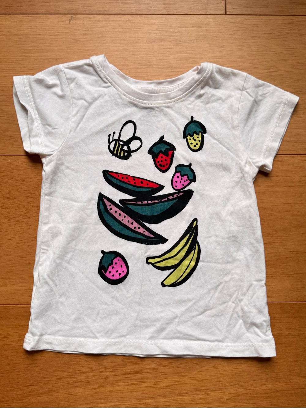 NEW 3T Tea Collection Fruit Graphic Tee